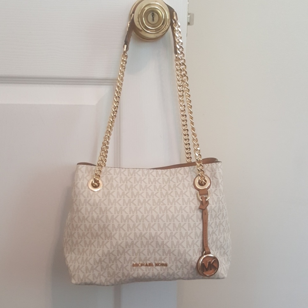 Michael Kors medium vanilla jet set ***** SOLD**** - Picture 6 of 6